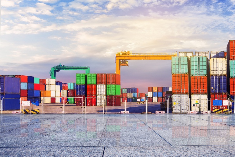 Go up! The average monthly price of global containers rose for the first time this year